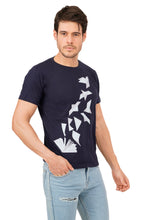 Load image into Gallery viewer, Men Navy Blue Printed Pure Cotton T-shirt